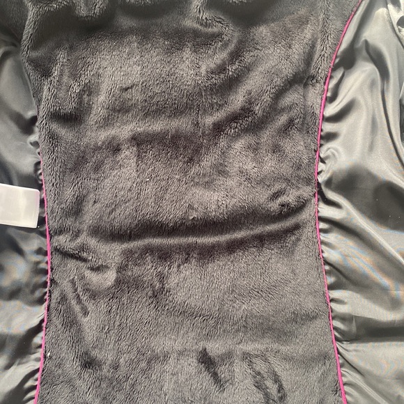 Eddie Bauer black goose down puffer jacket. - Picture 11 of 14